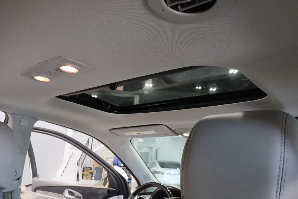 Photo 44 of this BUICK ENCLAVE