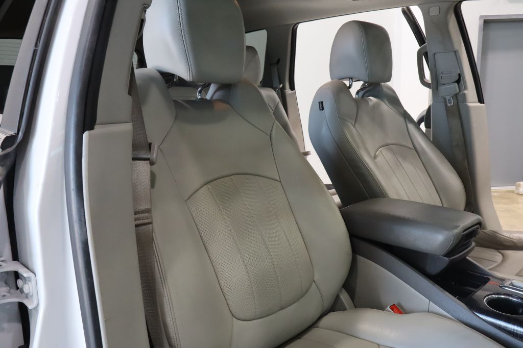 Photo 46 of this BUICK ENCLAVE