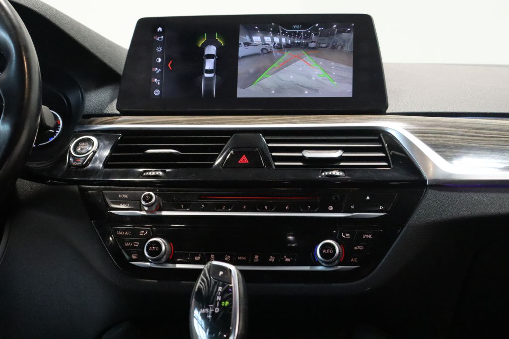Photo 12 of this BMW 530