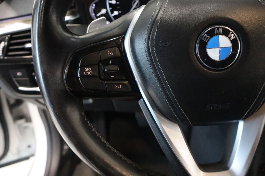 Photo 15 of this BMW 530