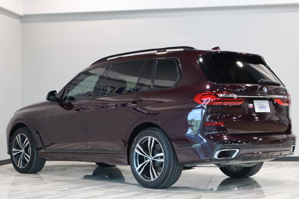 Photo 7 of this BMW X7