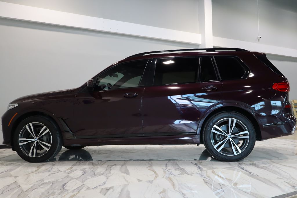 Photo 8 of this BMW X7