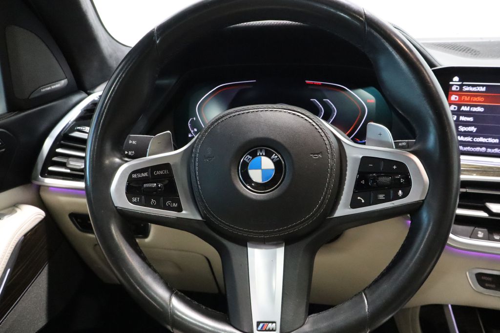 Photo 16 of this BMW X7