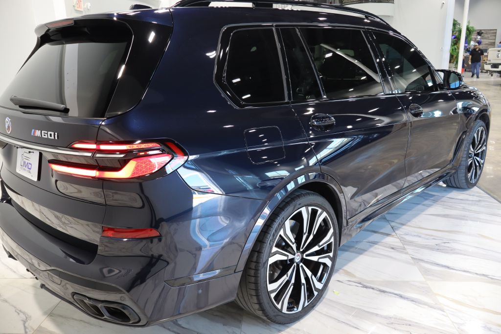 Photo 6 of this BMW X7