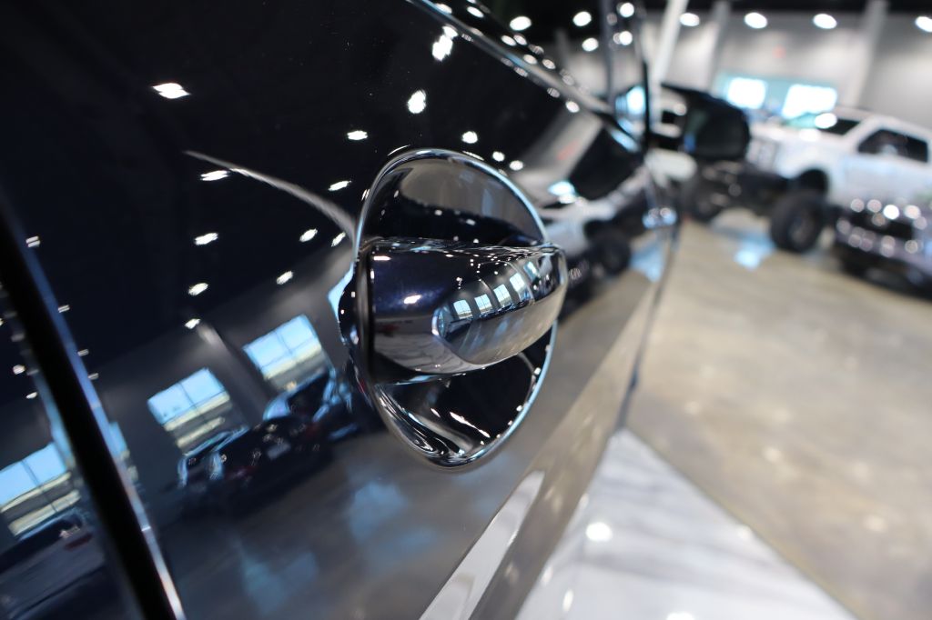 Photo 27 of this BMW X7