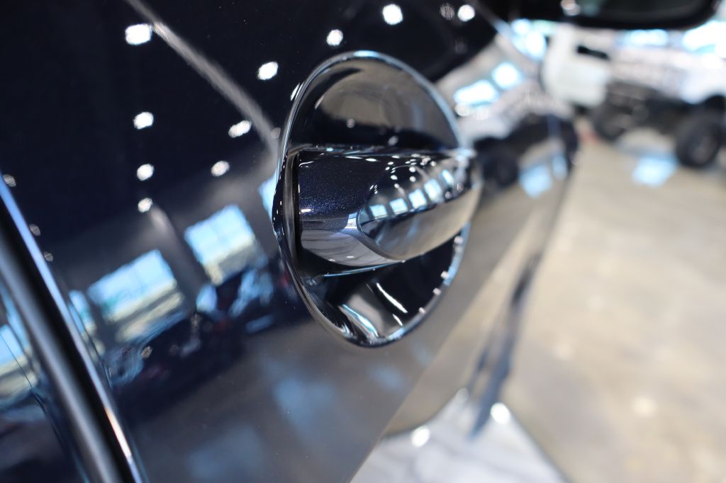 Photo 28 of this BMW X7