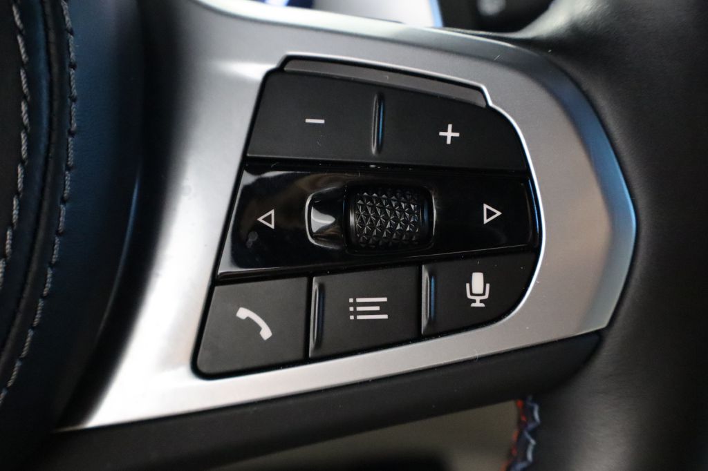 Photo 61 of this BMW X7