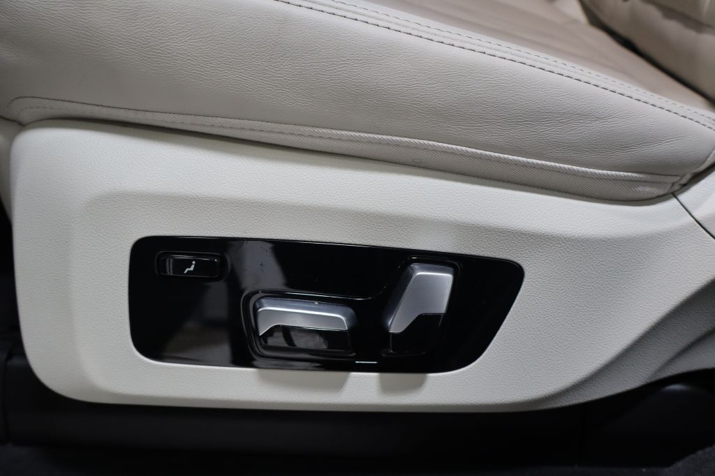 Photo 95 of this BMW X7