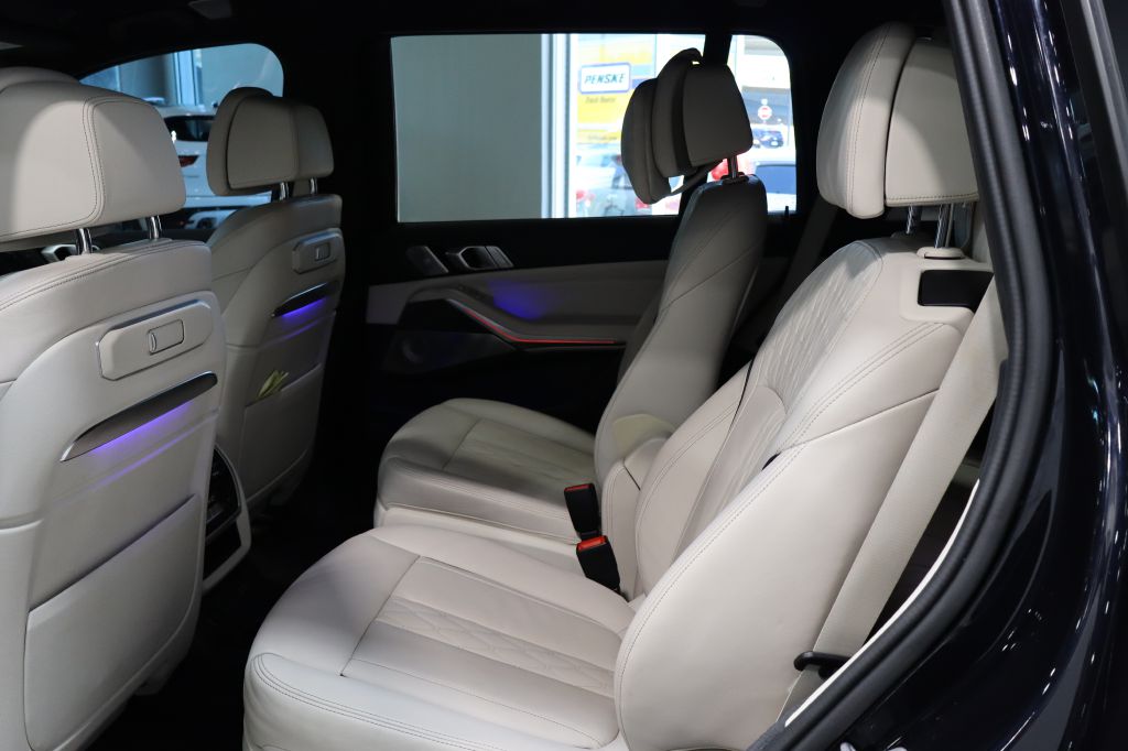 Photo 96 of this BMW X7