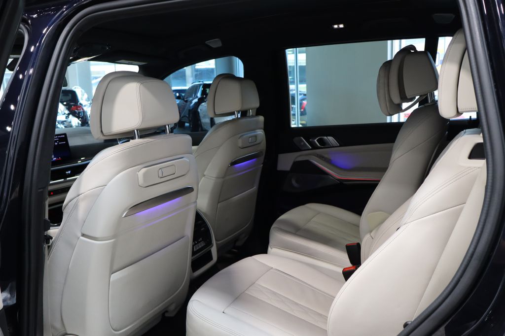 Photo 97 of this BMW X7