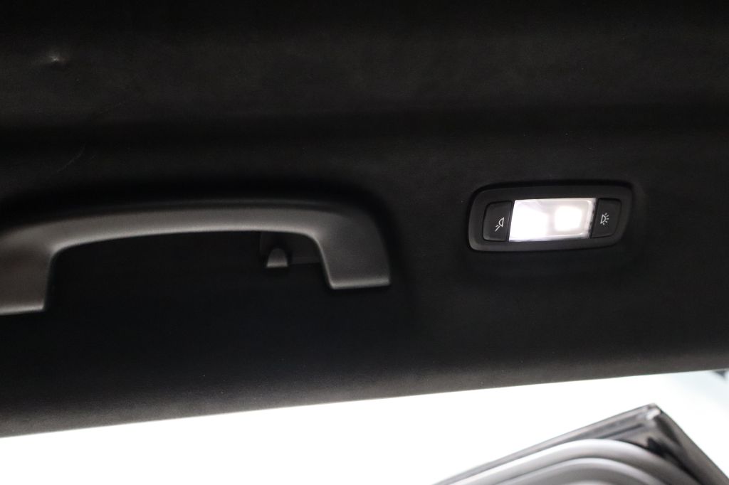 Photo 102 of this BMW X7