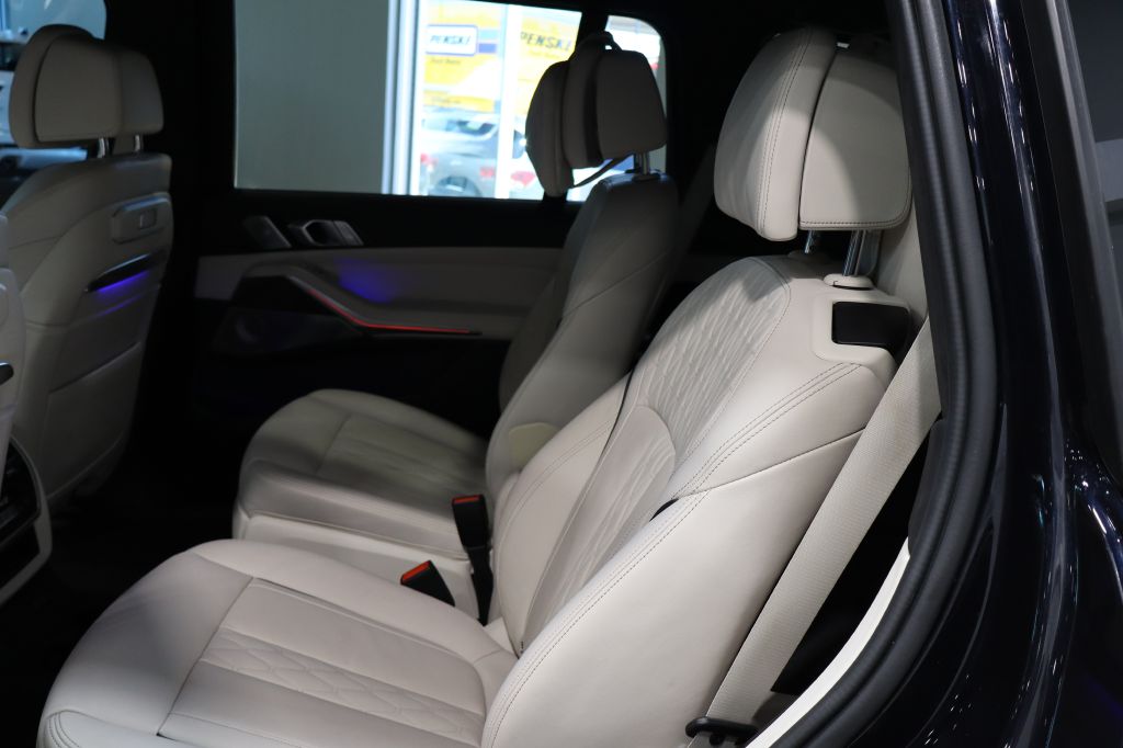 Photo 108 of this BMW X7