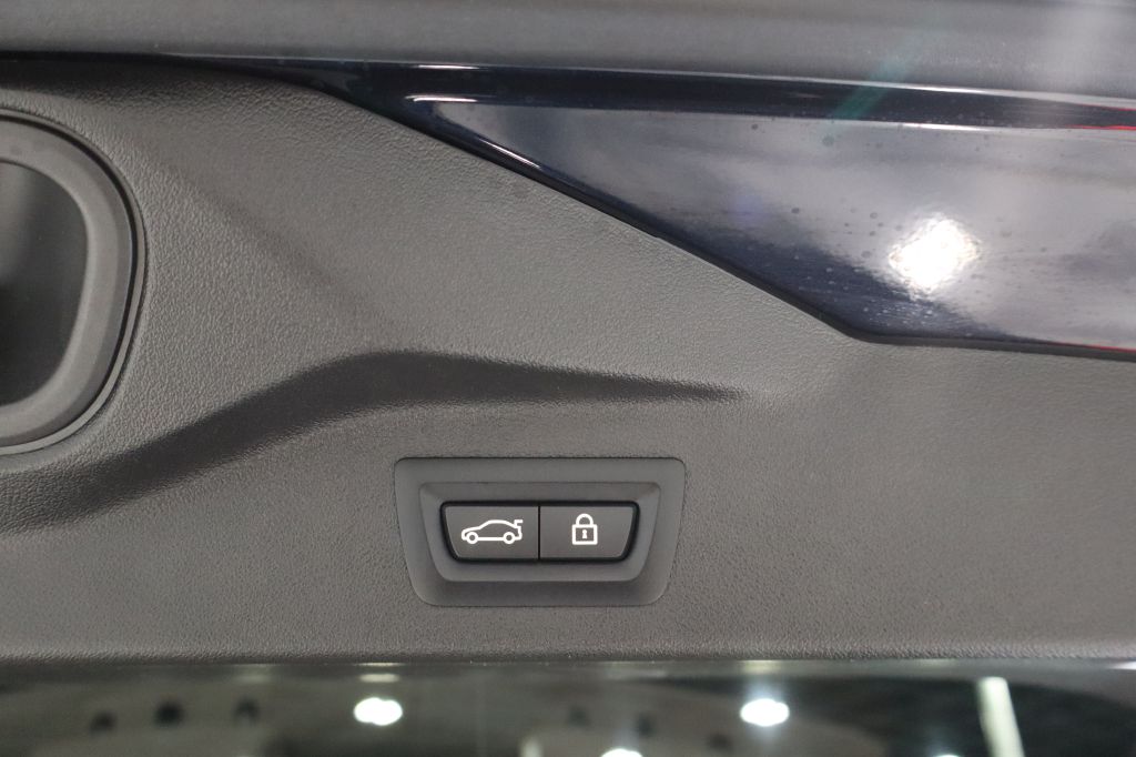 Photo 113 of this BMW X7