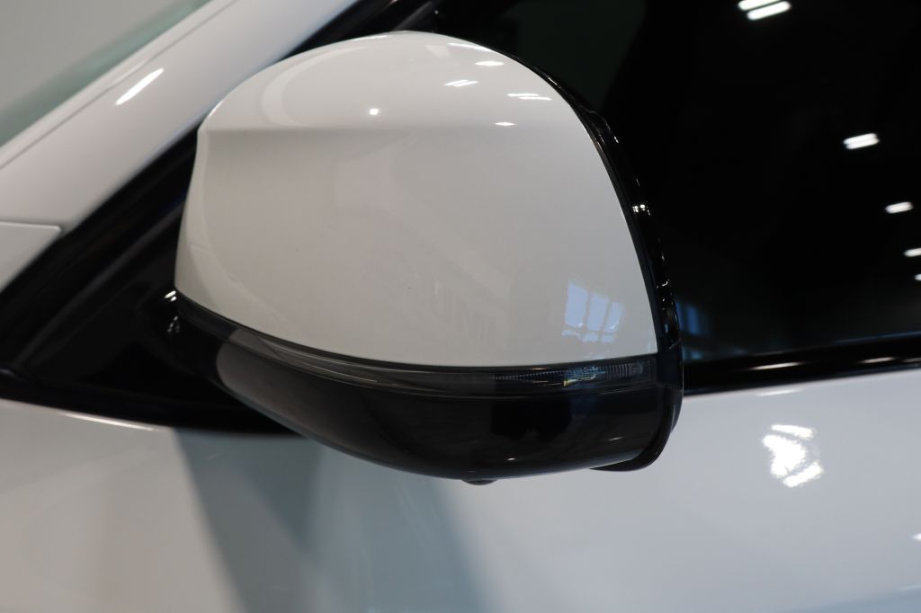 Photo 11 of this BMW X5