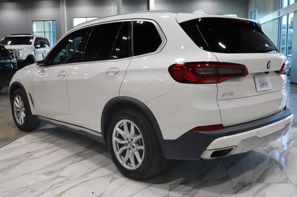 Photo 8 of this BMW X5