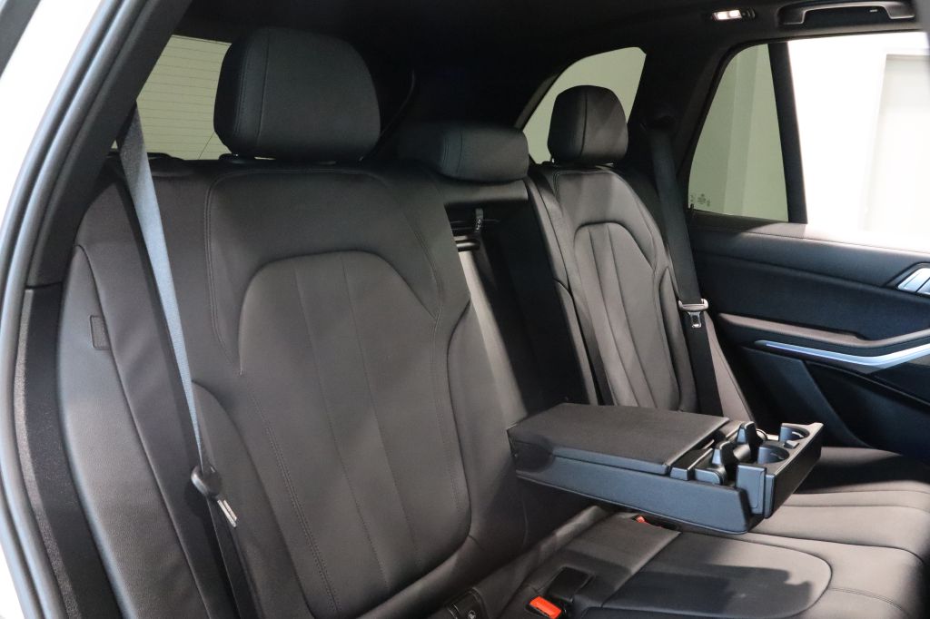 Photo 32 of this BMW X5