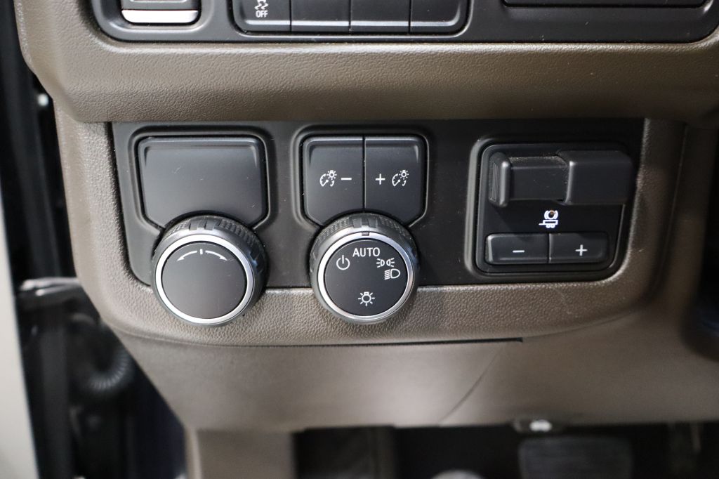 Photo 13 of this CHEVROLET TAHOE