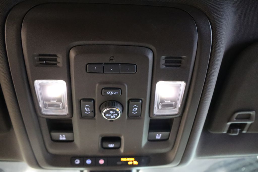 Photo 25 of this CHEVROLET TAHOE