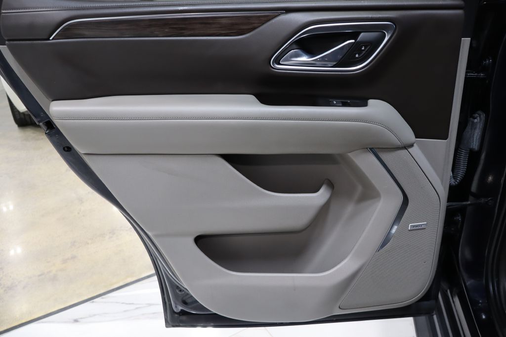 Photo 32 of this CHEVROLET TAHOE