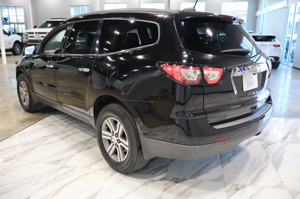 Photo 7 of this CHEVROLET TRAVERSE