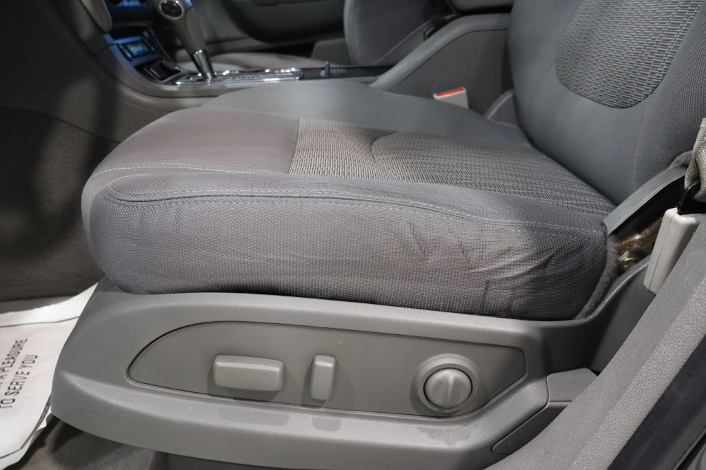 Photo 22 of this CHEVROLET TRAVERSE