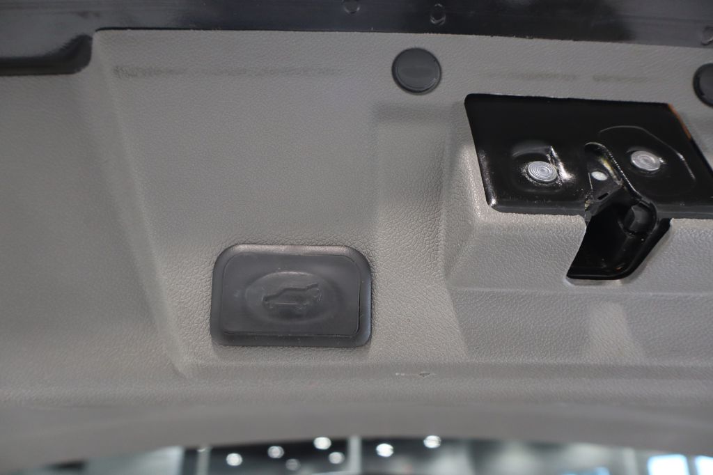 Photo 32 of this CHEVROLET TRAVERSE