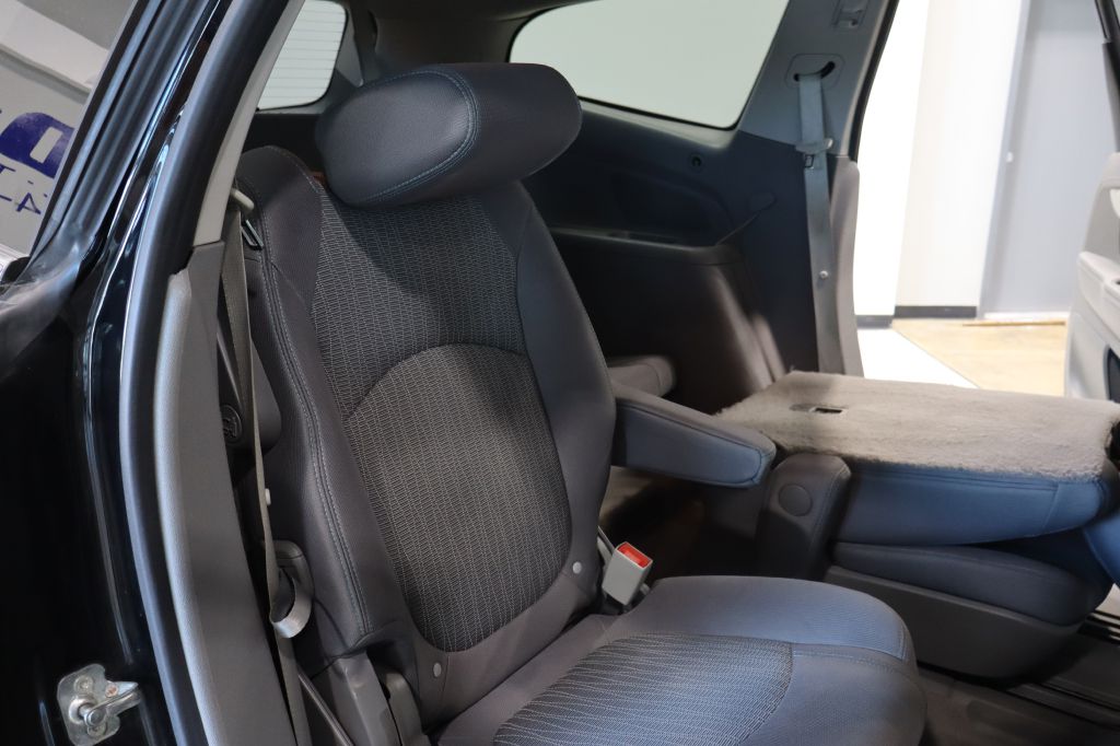 Photo 35 of this CHEVROLET TRAVERSE