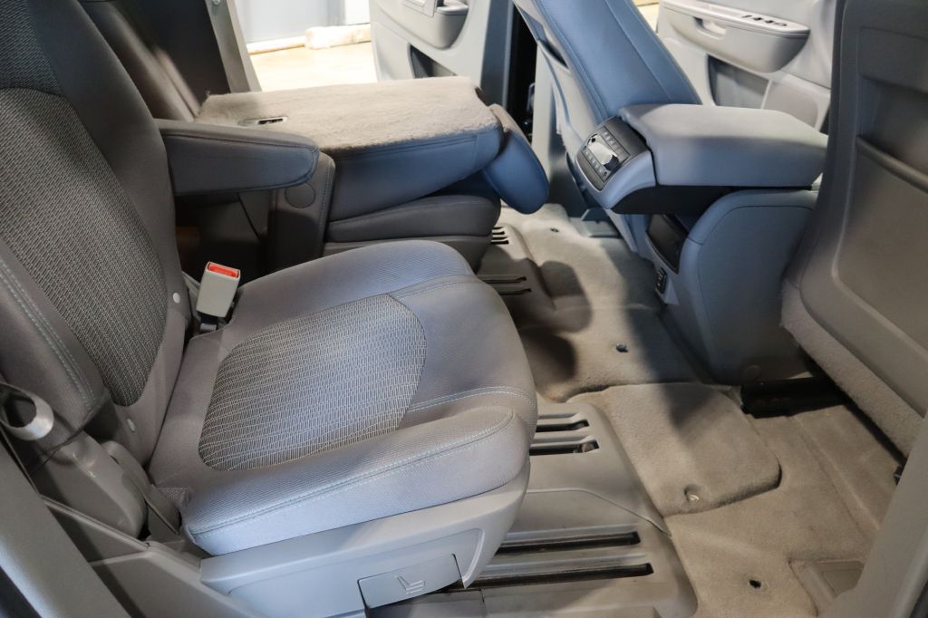 Photo 36 of this CHEVROLET TRAVERSE