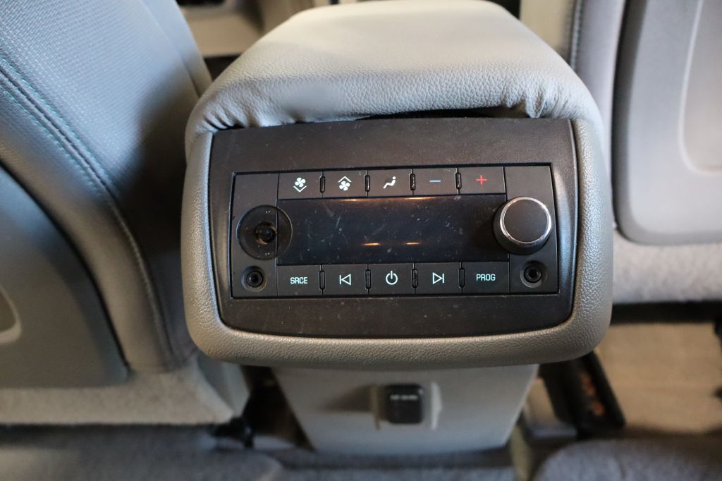 Photo 37 of this CHEVROLET TRAVERSE