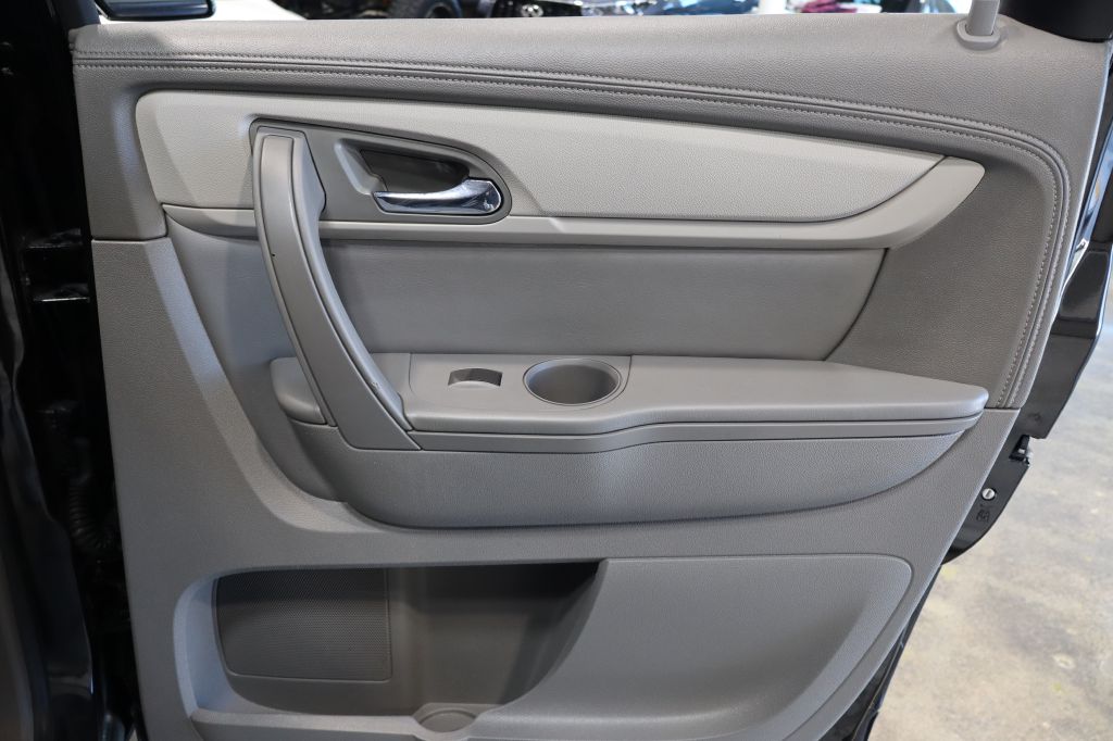 Photo 38 of this CHEVROLET TRAVERSE