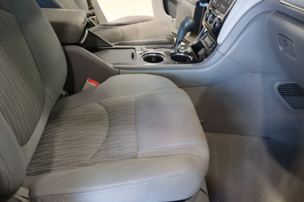 Photo 40 of this CHEVROLET TRAVERSE