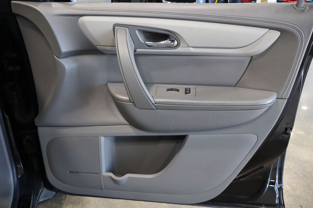 Photo 42 of this CHEVROLET TRAVERSE