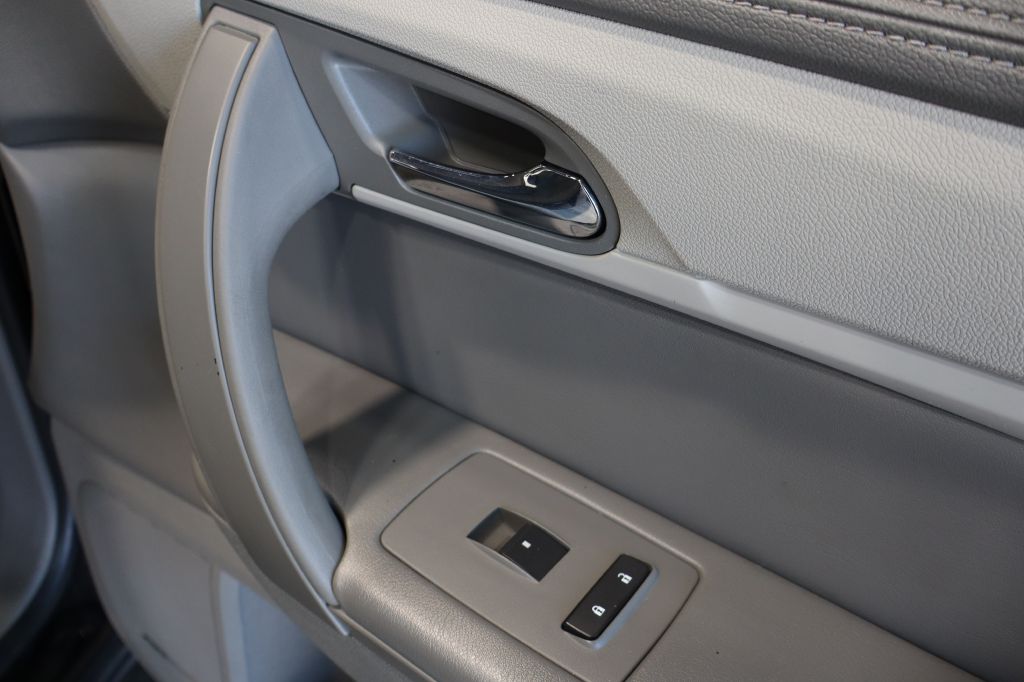 Photo 43 of this CHEVROLET TRAVERSE