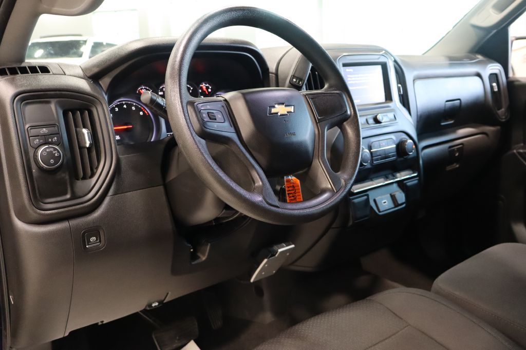 Photo 11 of this CHEVROLET SILVERADO 1500