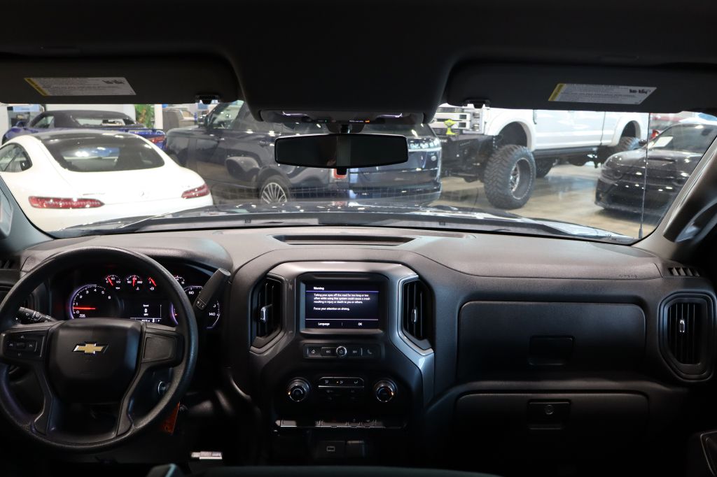 Photo 12 of this CHEVROLET SILVERADO 1500