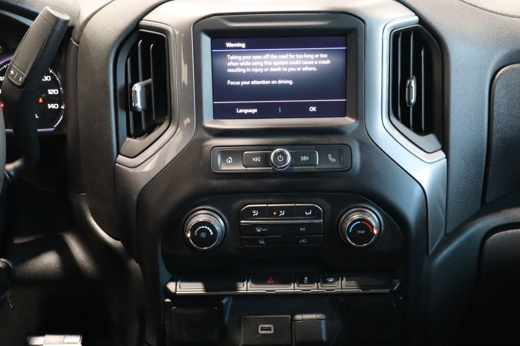 Photo 13 of this CHEVROLET SILVERADO 1500