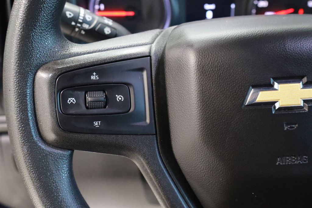 Photo 15 of this CHEVROLET SILVERADO 1500
