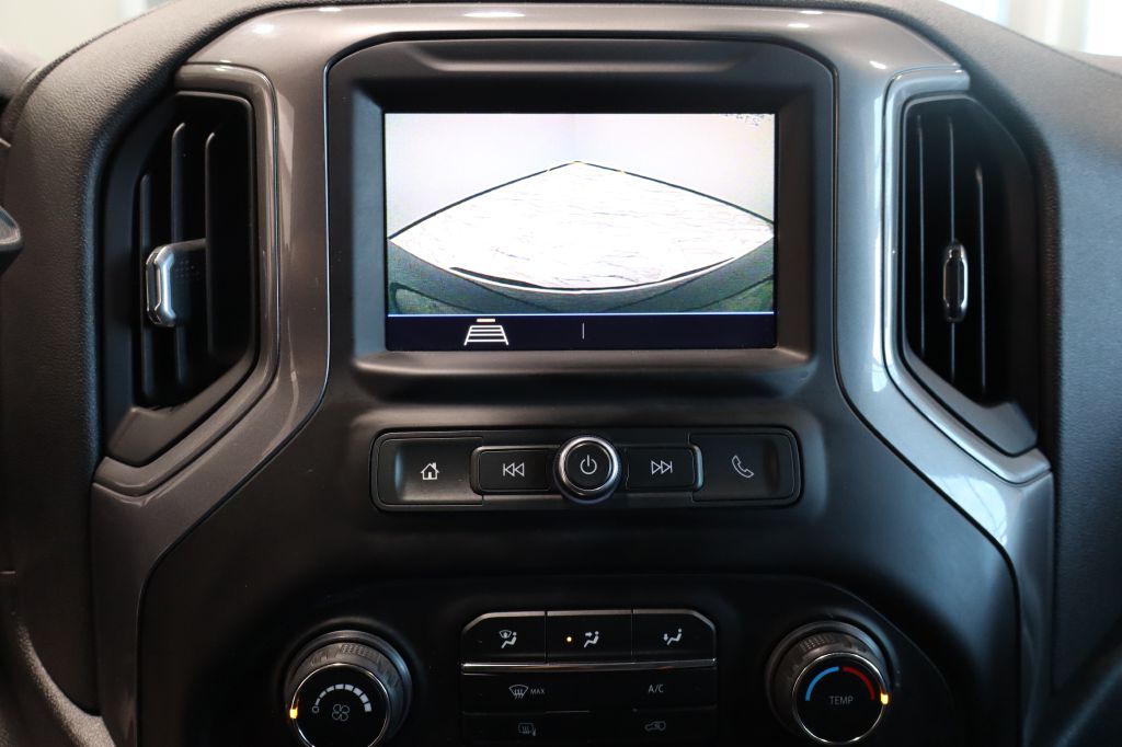 Photo 18 of this CHEVROLET SILVERADO 1500