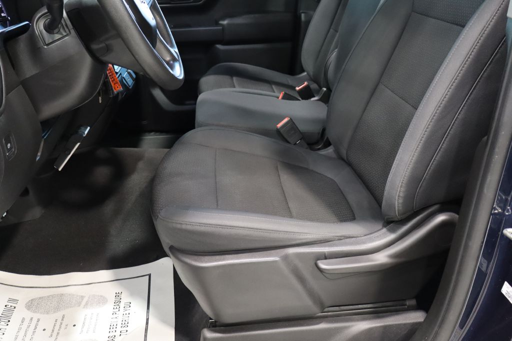 Photo 19 of this CHEVROLET SILVERADO 1500
