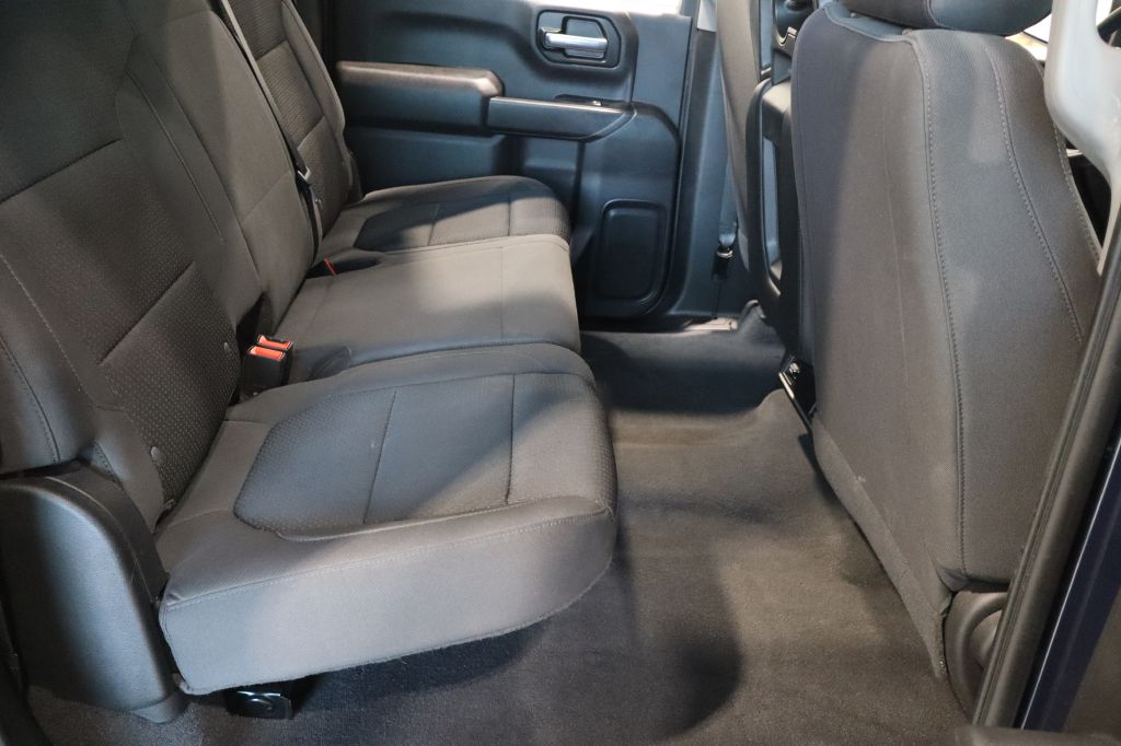 Photo 27 of this CHEVROLET SILVERADO 1500