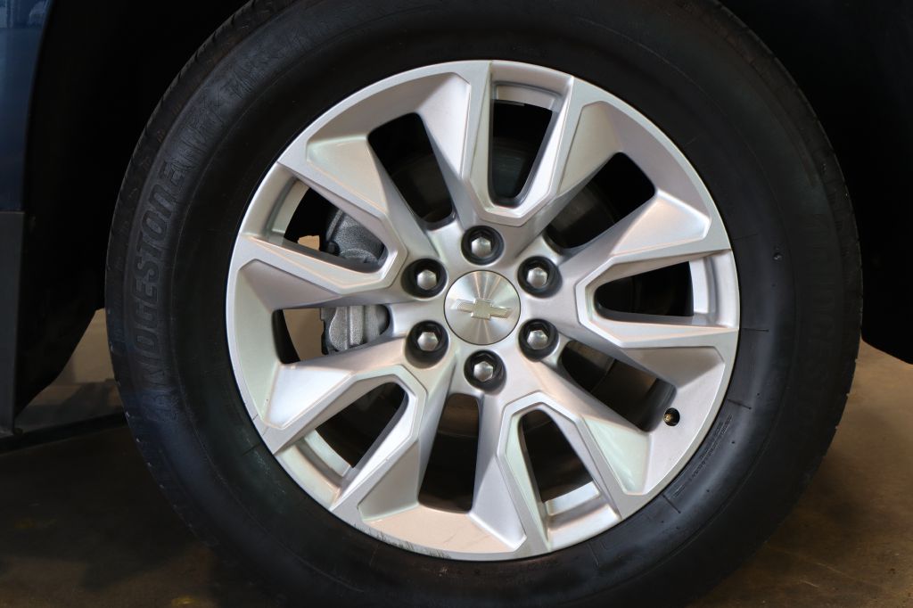 Photo 29 of this CHEVROLET SILVERADO 1500
