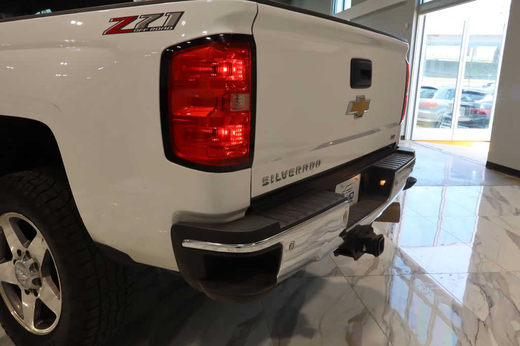 Photo 8 of this CHEVROLET SILVERADO 2500