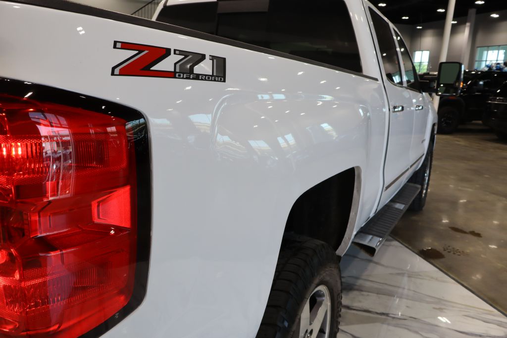 Photo 18 of this CHEVROLET SILVERADO 2500