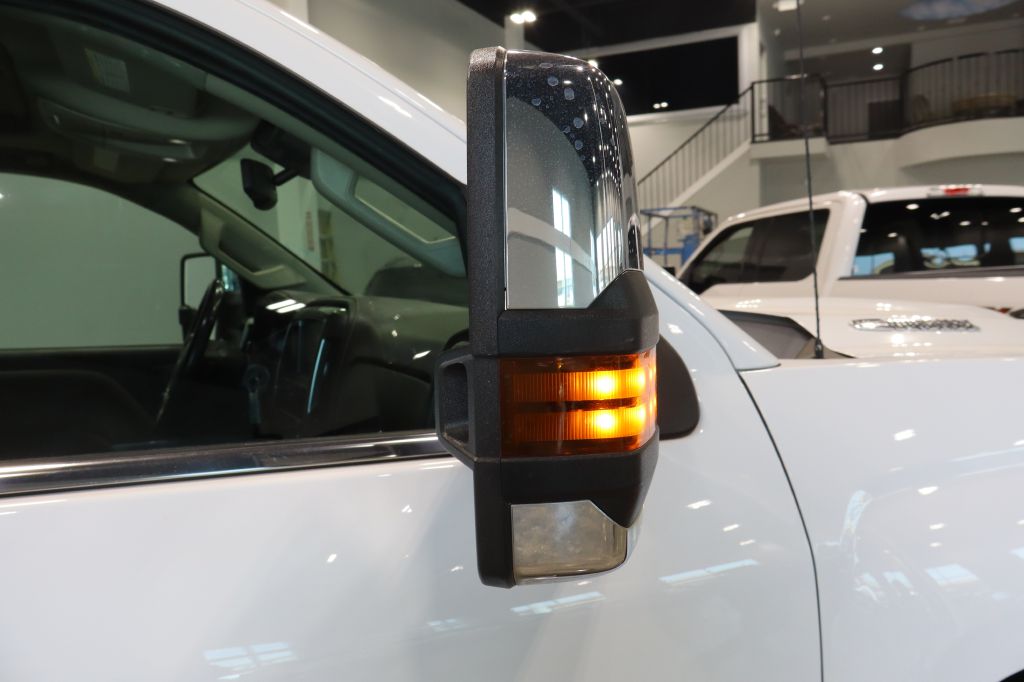 Photo 19 of this CHEVROLET SILVERADO 2500