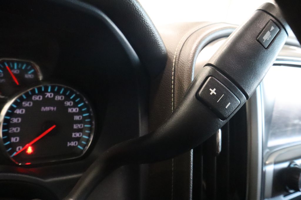 Photo 28 of this CHEVROLET SILVERADO 2500
