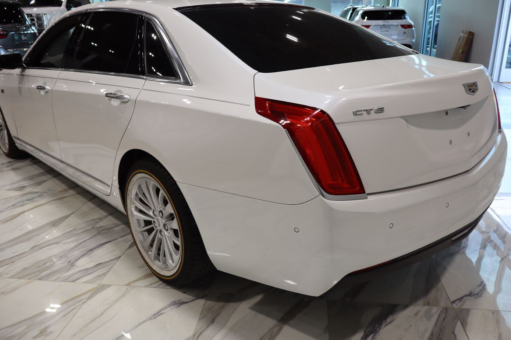 Photo 7 of this CADILLAC CT6