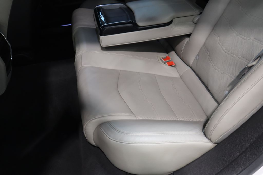 Photo 23 of this CADILLAC CT6