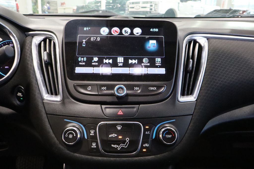 Photo 18 of this CHEVROLET MALIBU