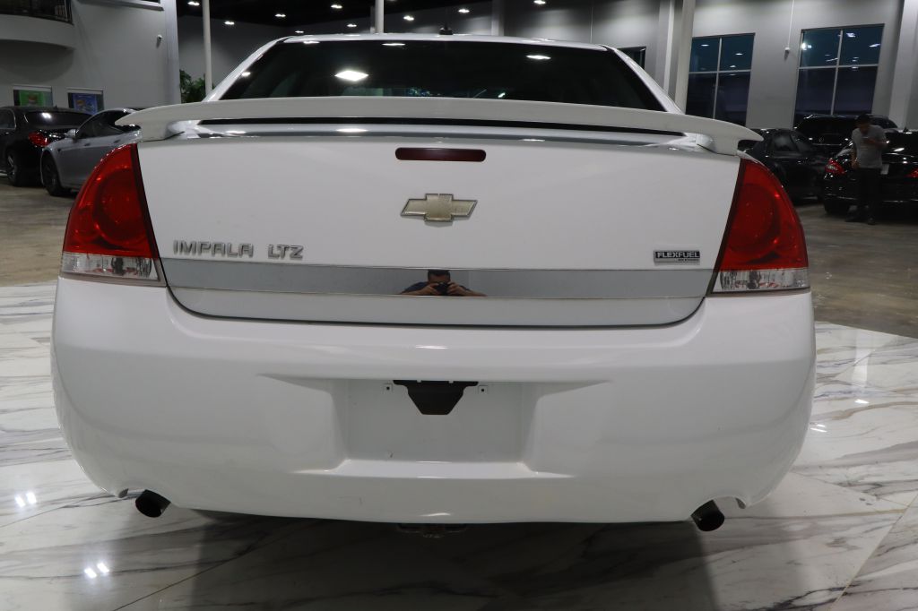Photo 6 of this CHEVROLET IMPALA