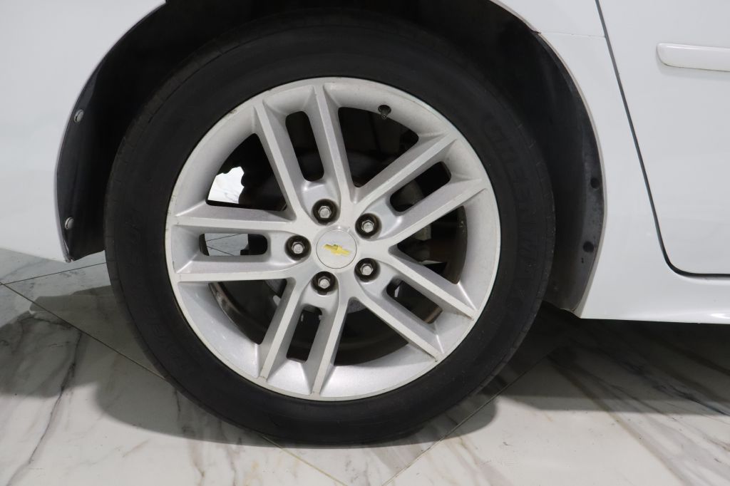 Photo 11 of this CHEVROLET IMPALA